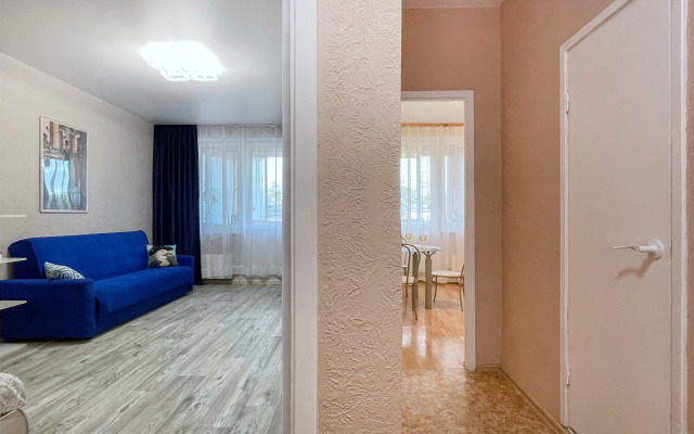 Квартира Welcome Home с Балконом у Метро Народное Ополчение