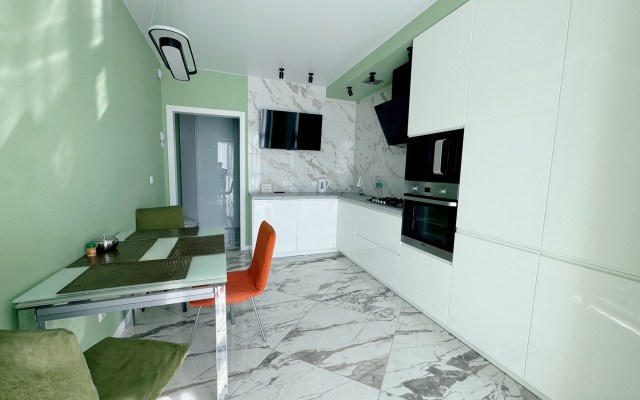 U Morya Bolshaya Okruzhnaya 2b/2Apartments