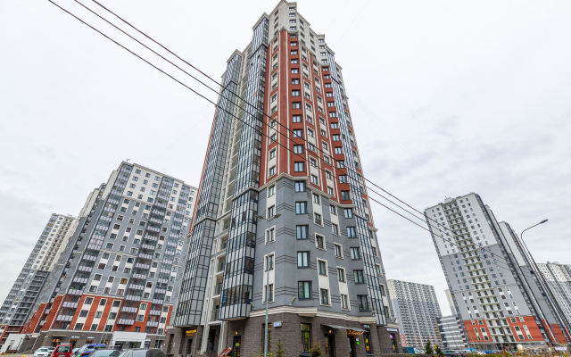 U Oktyabryskoy Naberezhnoy Flat