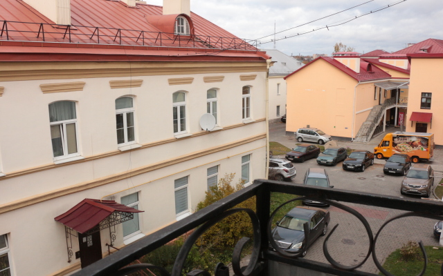 V Tsentre Apartments