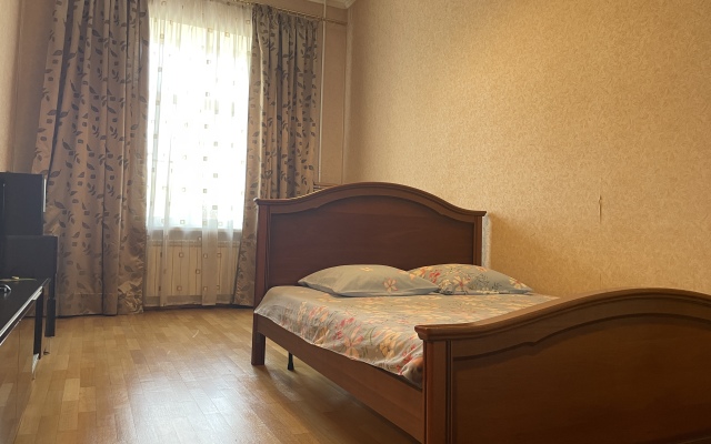 U Kazanskogo Sobora I Doma Zingera Apartments