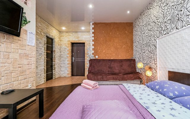 Квартира рядом с Мнтк им. Федорова и Ск Заря