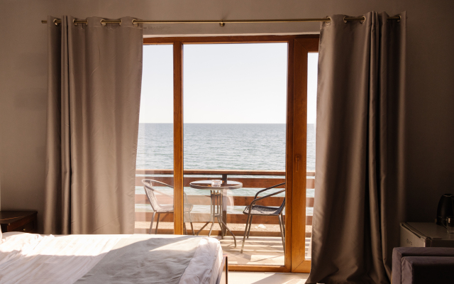 Freedom3 Hotel
