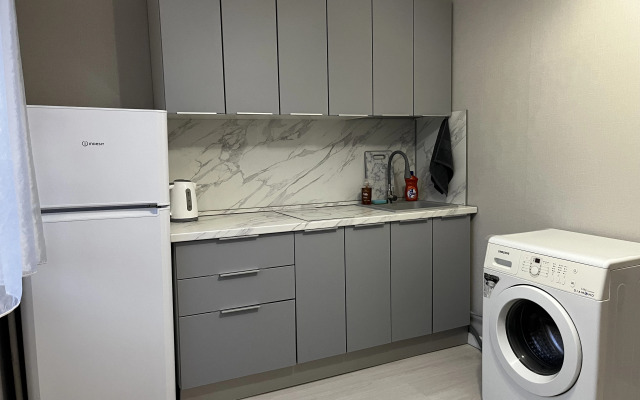 Lazur s obshirnym vidom na gorod Apartments