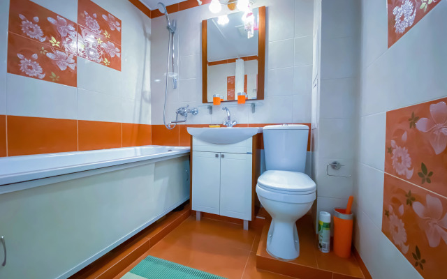 Uyutnaya na Zhmaylova Flat