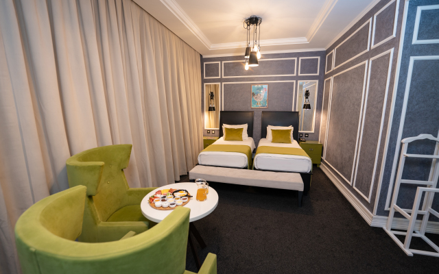 Dondar Hotel