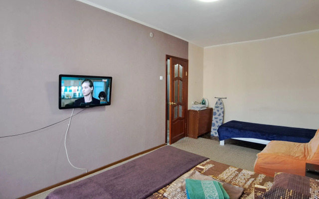 Квартира на Космонавтов 35 кв 44