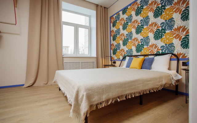 Retro Blue Apart Flat