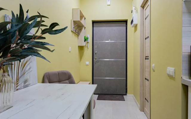 Studiya Dlya Troikh V Zhk Letniy Flat