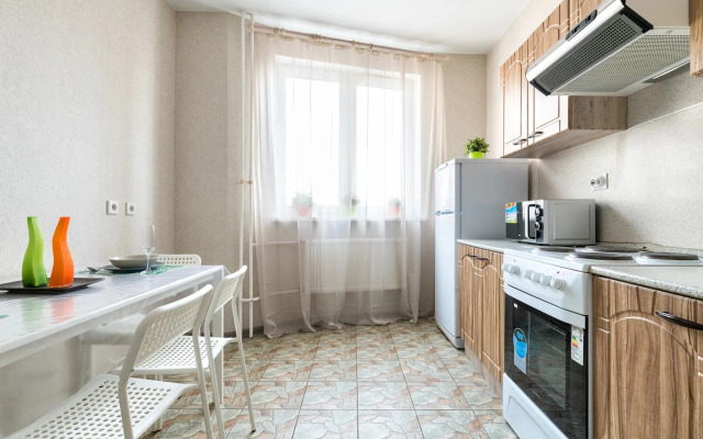 Flat Na Ulitse Novo-Aleksandrovskaya 14