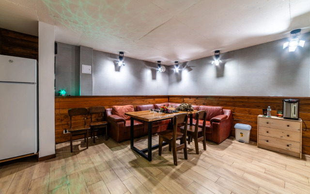 Гостевой комплекс с баней Вверх