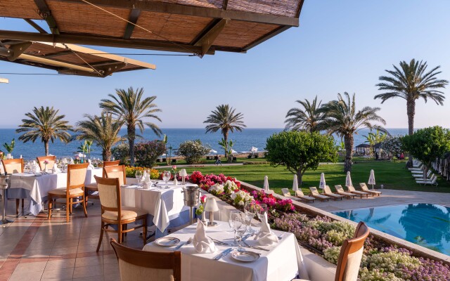 Constantinou Bros Athena Royal Beach Hotel