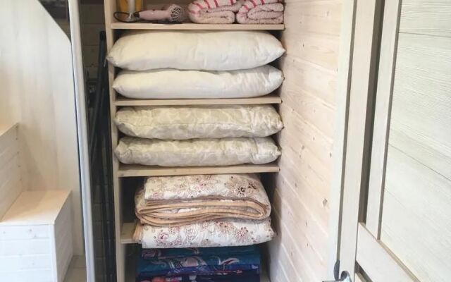 Частный дом на 1-м Академическом переулке 9