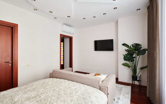 Квартира GM Apartments в Элитном доме на Арбате