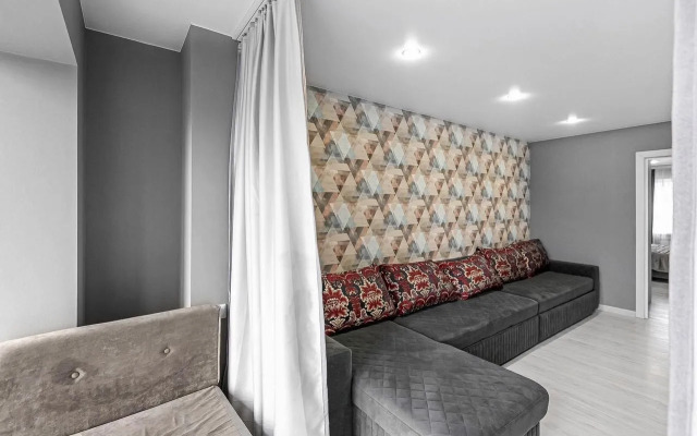 Na Proyezde Tsandera 1 Flat