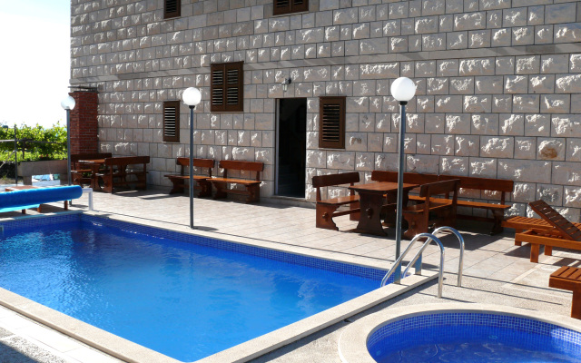 Amorena Mini-Hotel