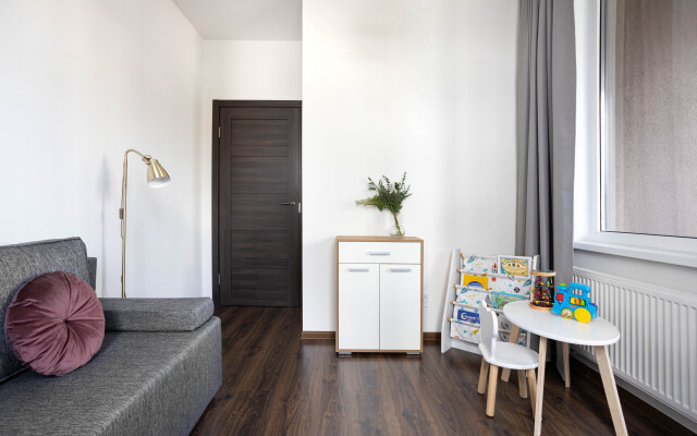 Prostornaya Kvartira U Parka Pobedy Apartments