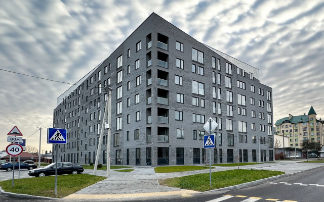 Sikorsky House Apartments