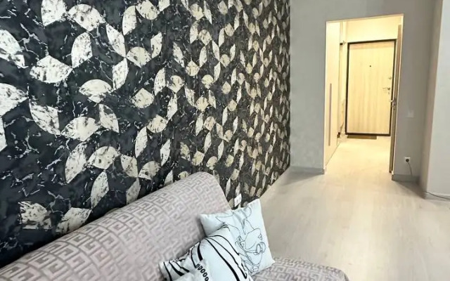 Uyutnaya i Svetlaya v Novom Zhilom Komplekse Flat