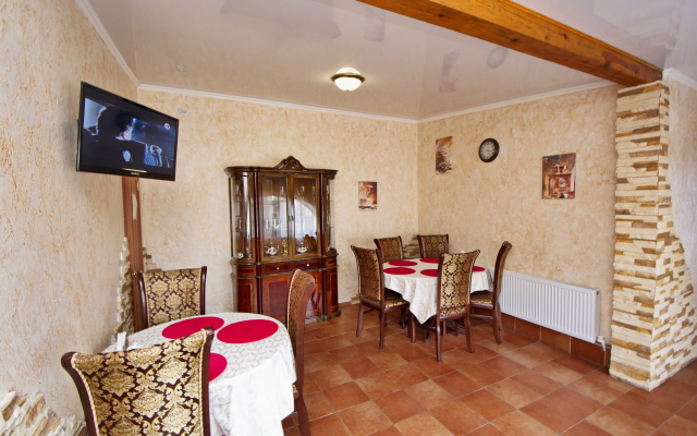 Aleksandrovskij Hotel