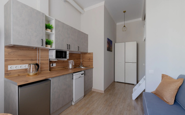 Dvuhurovnevaya S Parkovkoj V Tsentre Flat
