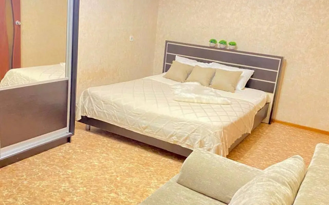 Квартира 2-комнатная на Октябрьском