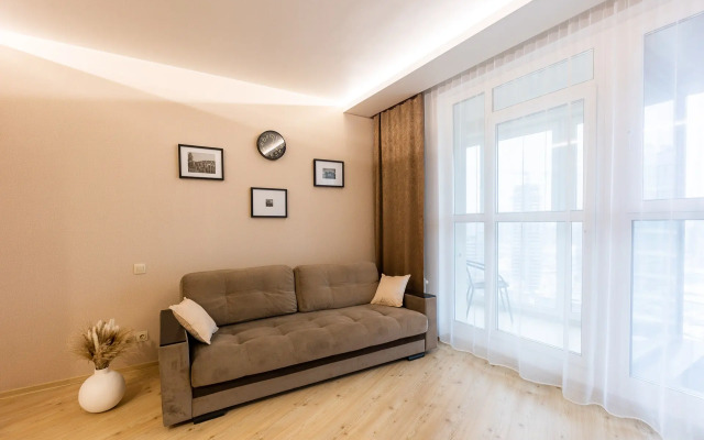 Uyutnaya Studiya V Zhk "minsk Mir" (dom "nitstsa") Apartments
