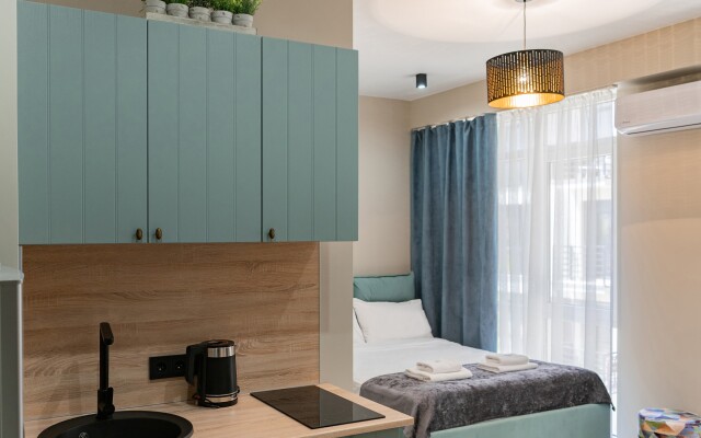 Uyutnyye Morent s balkonom v ZHK Sorrento Park Apartments
