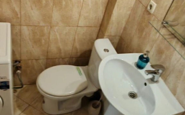 Na Krepostnom Pereulke Flat
