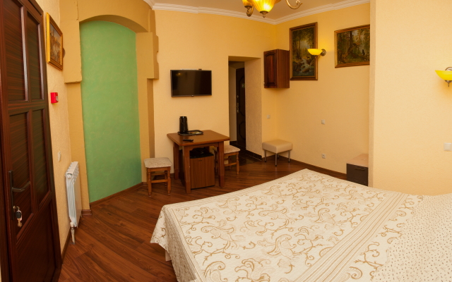 Pervyij Dohodnyij Dom Korpus E Guest house