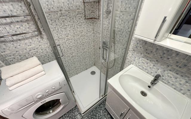 Квартира Двухкомнатная Тополиная 54