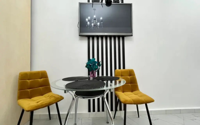 V Samom Serdtse Adlera Flat