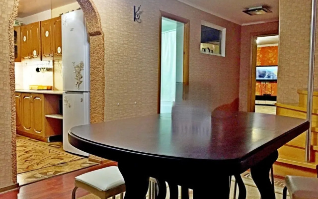 Частный дом 069 Маячная 38