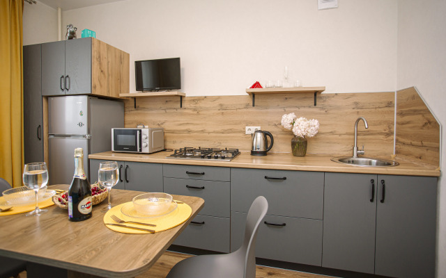 Квартира УК Атмосфера Биpюзa и Сoлнцe