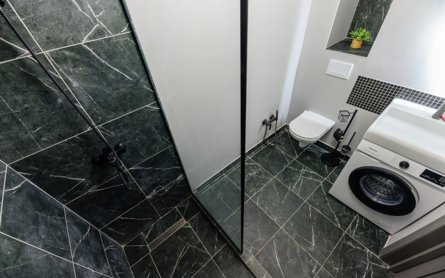 Ryadom s Arbatom i Megoy Flat