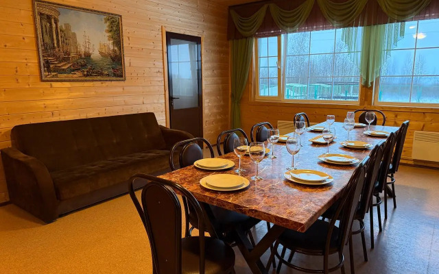 Na Beregu Ozera Plescheevo 57b Private house