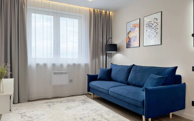 Квартира Уютная с Видом на Море и Русский Мост