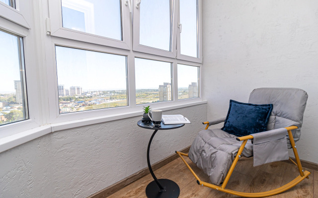 2 Nochi Na Ulitse Imeni Machugi 166b/1 Flat