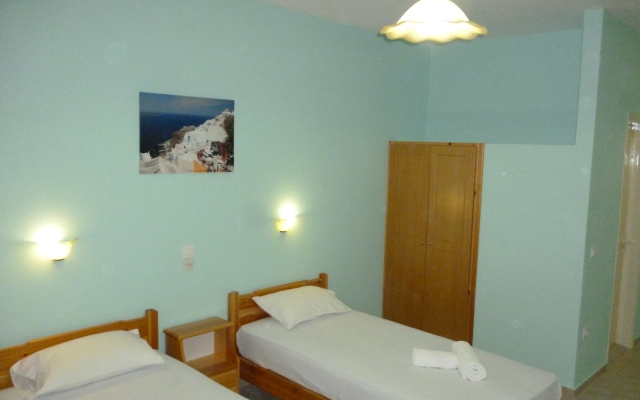 Alexandros Guest House