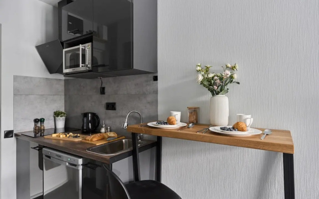 Obsidian by Smart Lofts Moscow Apartment