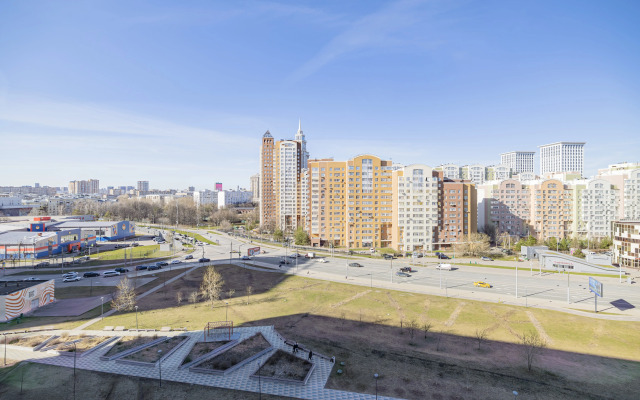 Uyutnaya Studiya S Panoramnym Ostekleniem Apartments