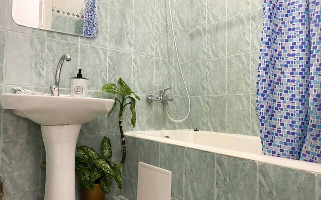 Happiness Live in the center of Sevastopol Apartment