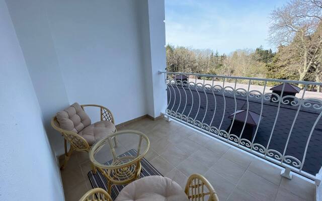 Апартаменты у Дендрария с парковкой