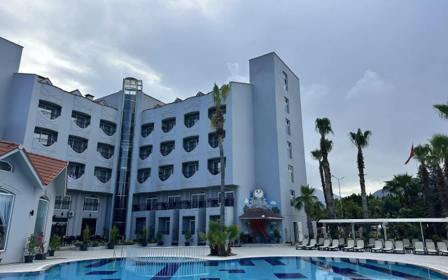 Camyuva Luna Hotel
