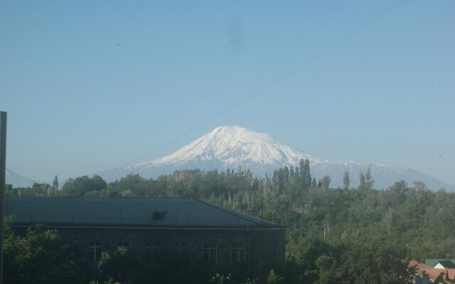 Aram Guest house