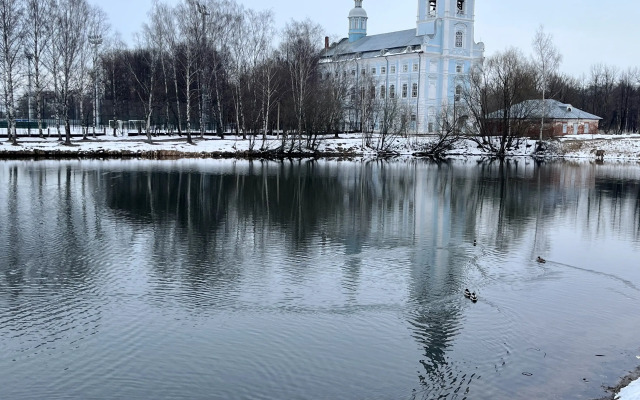 Flat S Petropavlovskimi Prudami