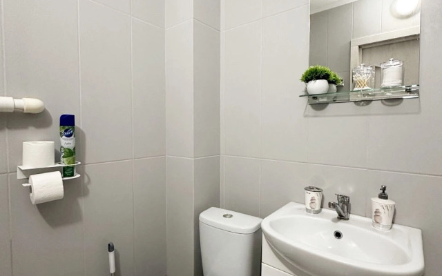 Апартаменты на Шувалова, д.18