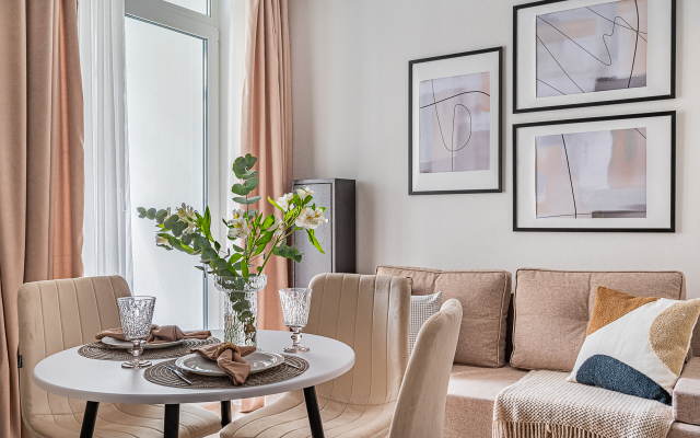 Апартаменты на Краснолесья 10/3