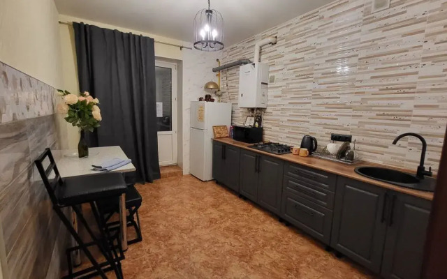 Dvukhkomnatnaya V Novom Dome Flat