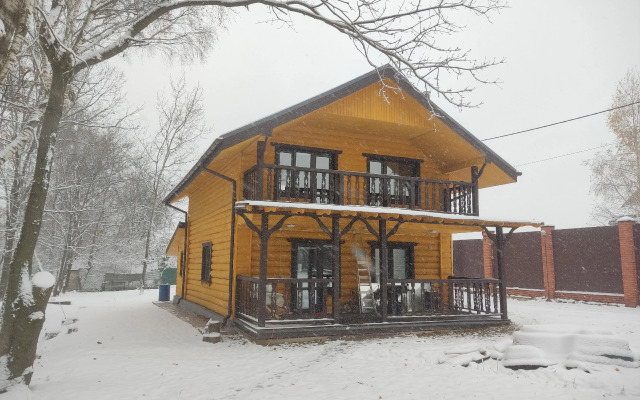 Частный дом Дом у озера